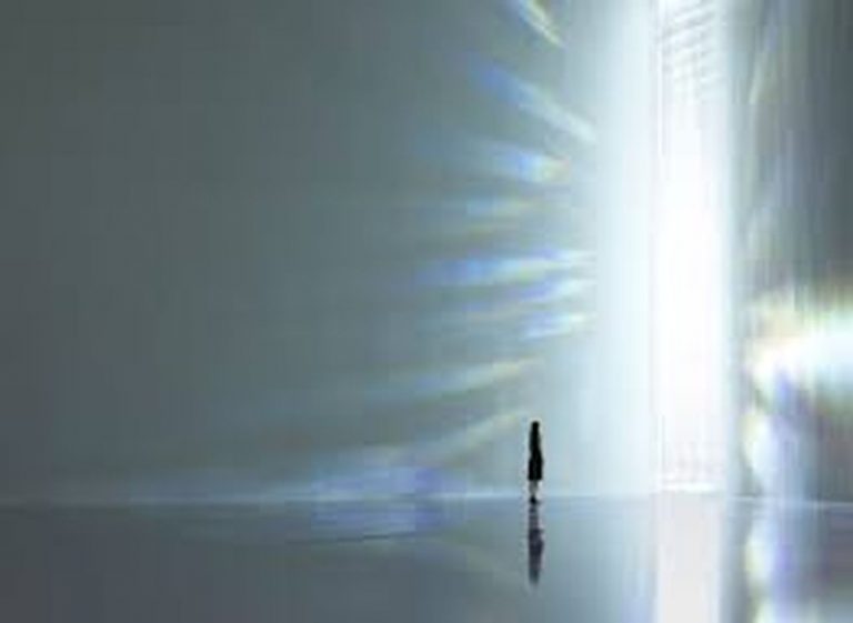 Diffraction de la lumière par Tokujin Yoshioka